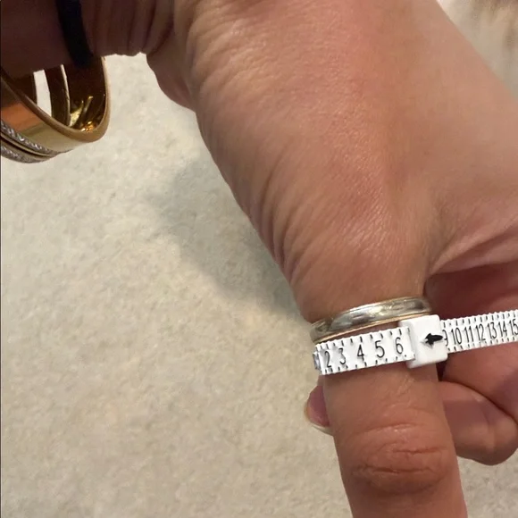 10 k vintage white gold and yellow gold wedding band - Picture 3 of 4